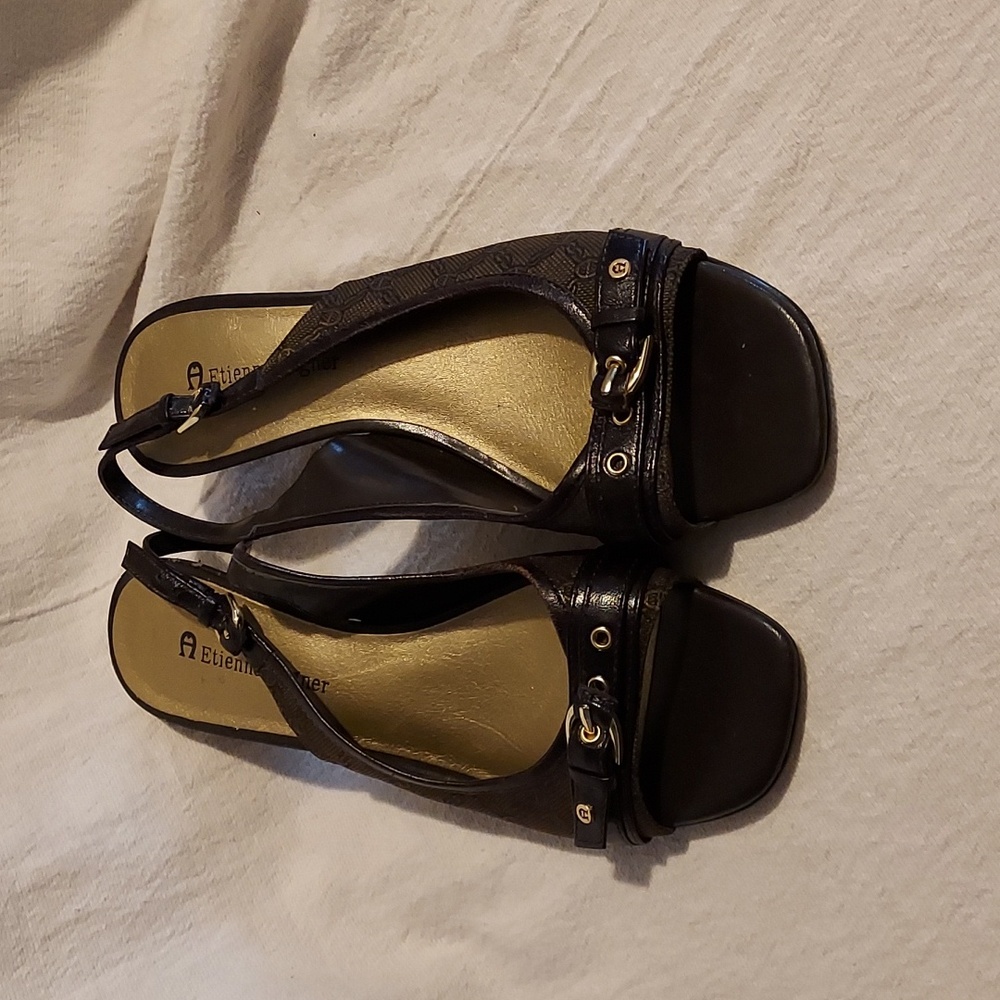 Etienne Aigner heels